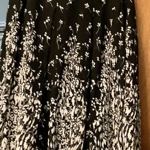 Jones New York skirt